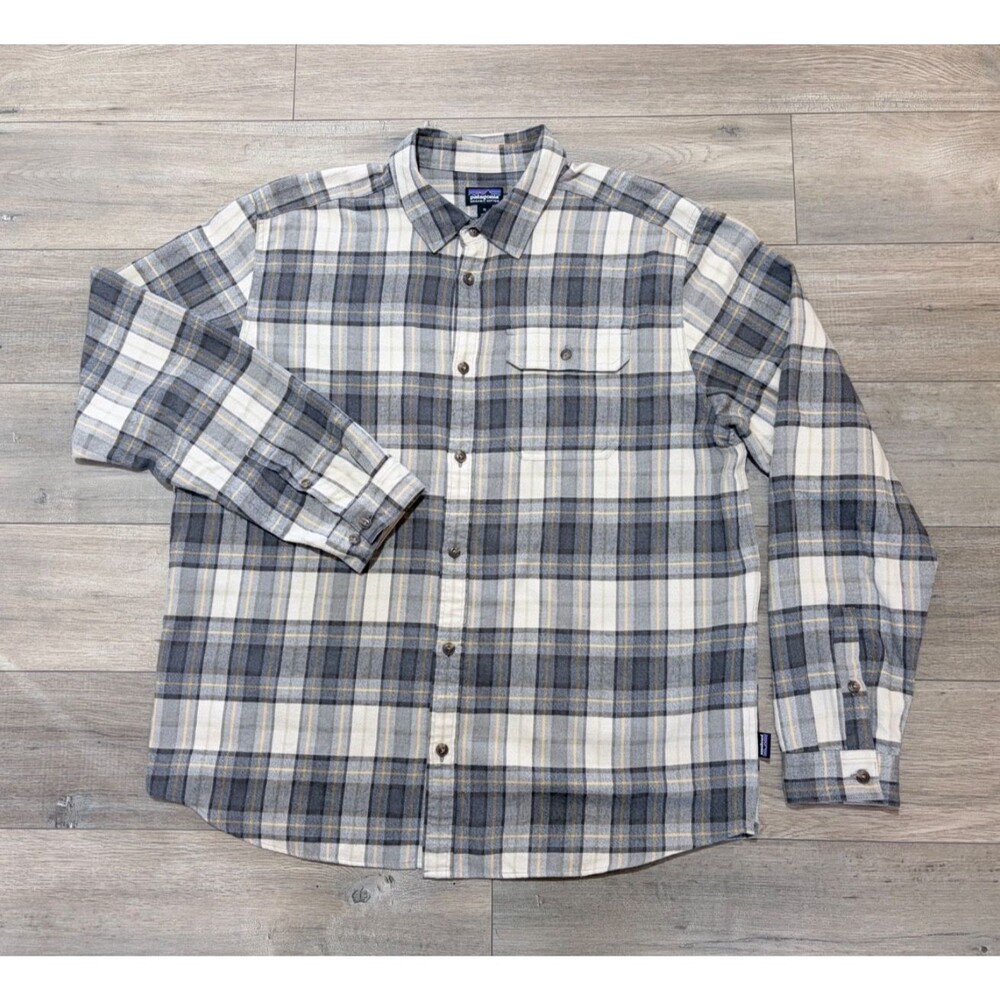 Patagonia Lightweight Fjord Flannel Mens XL Shirt Plaid Hiking Flap Pocket